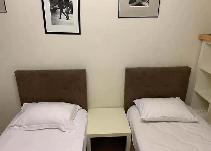 Sleep Like A Bird - Whole A02 * Thessaloníki